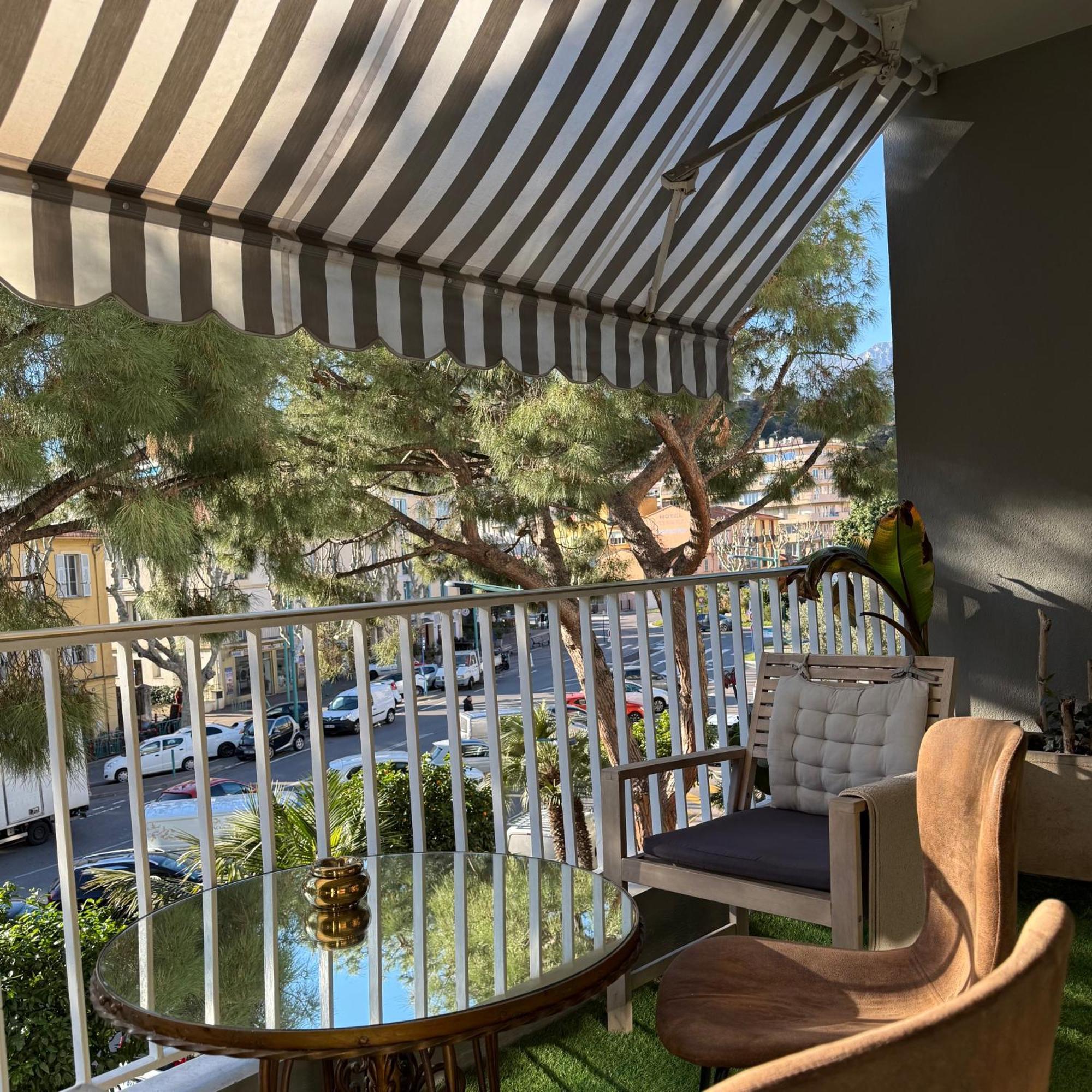 Le Soleil Tropezien, Somptueux 2 Pieces Renove, Terrasse, Centre, Vue Mer,